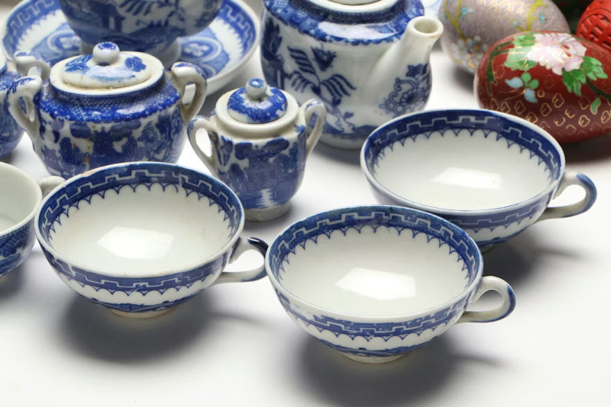Item #823 Distinctive Settings "Ming" Plates with Cloisonné Eggs and Other Décor