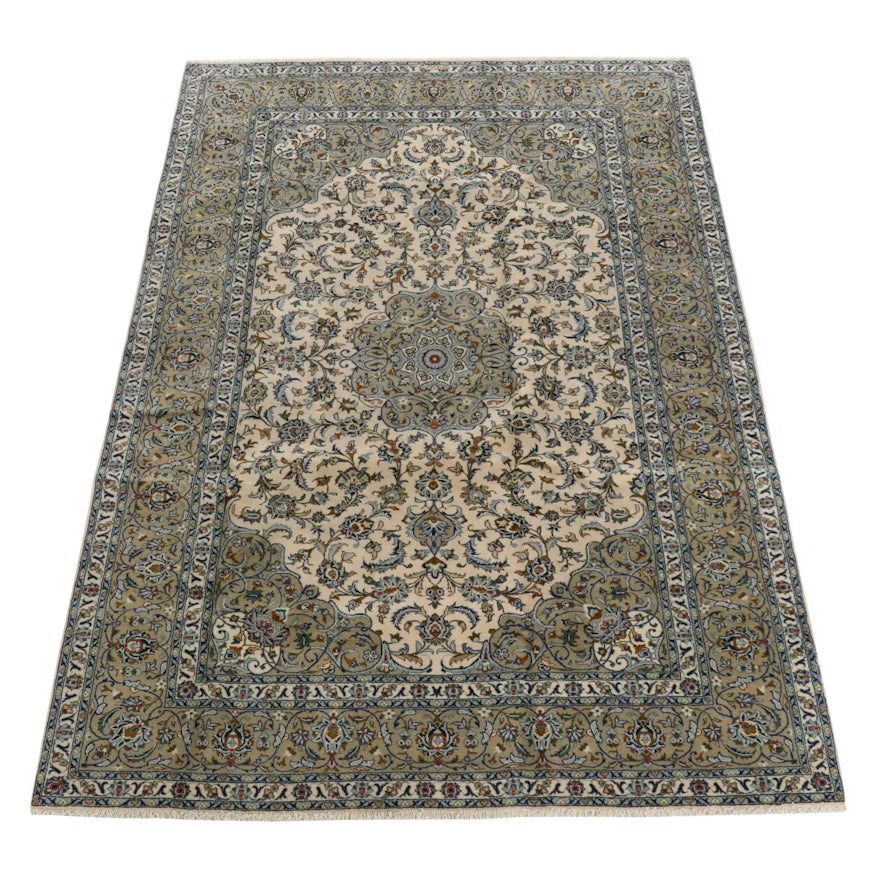 Item #768 7'2 x 10'9 Hand-Knotted Persian Nain Area Rug