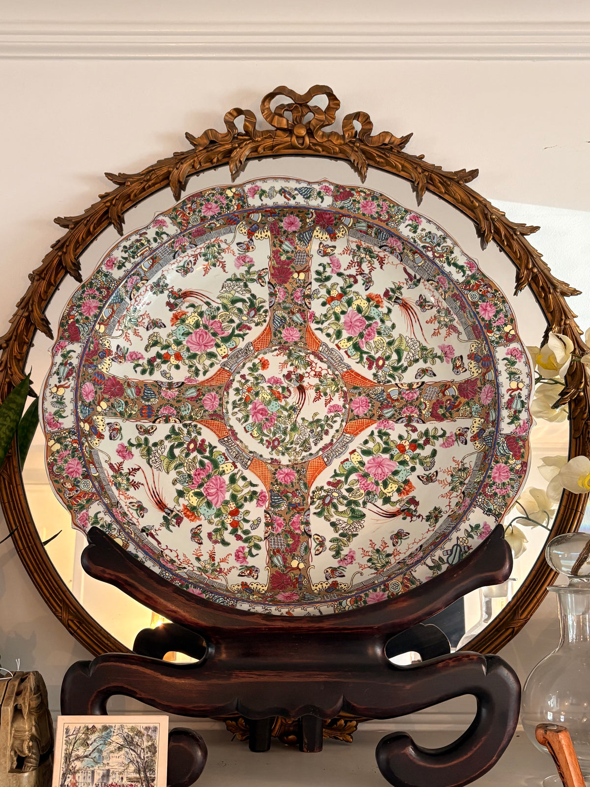 Item #1011 Familie Rose Medallion Charger