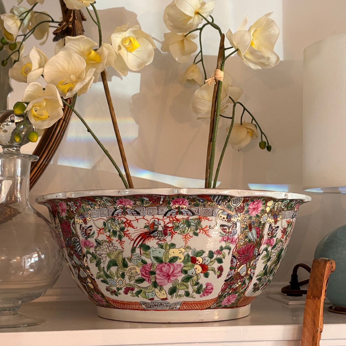 Item #1012 Familie Rose Charger Bowl