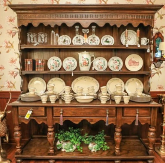 Item #998 Ethan Allen Wood Hutch