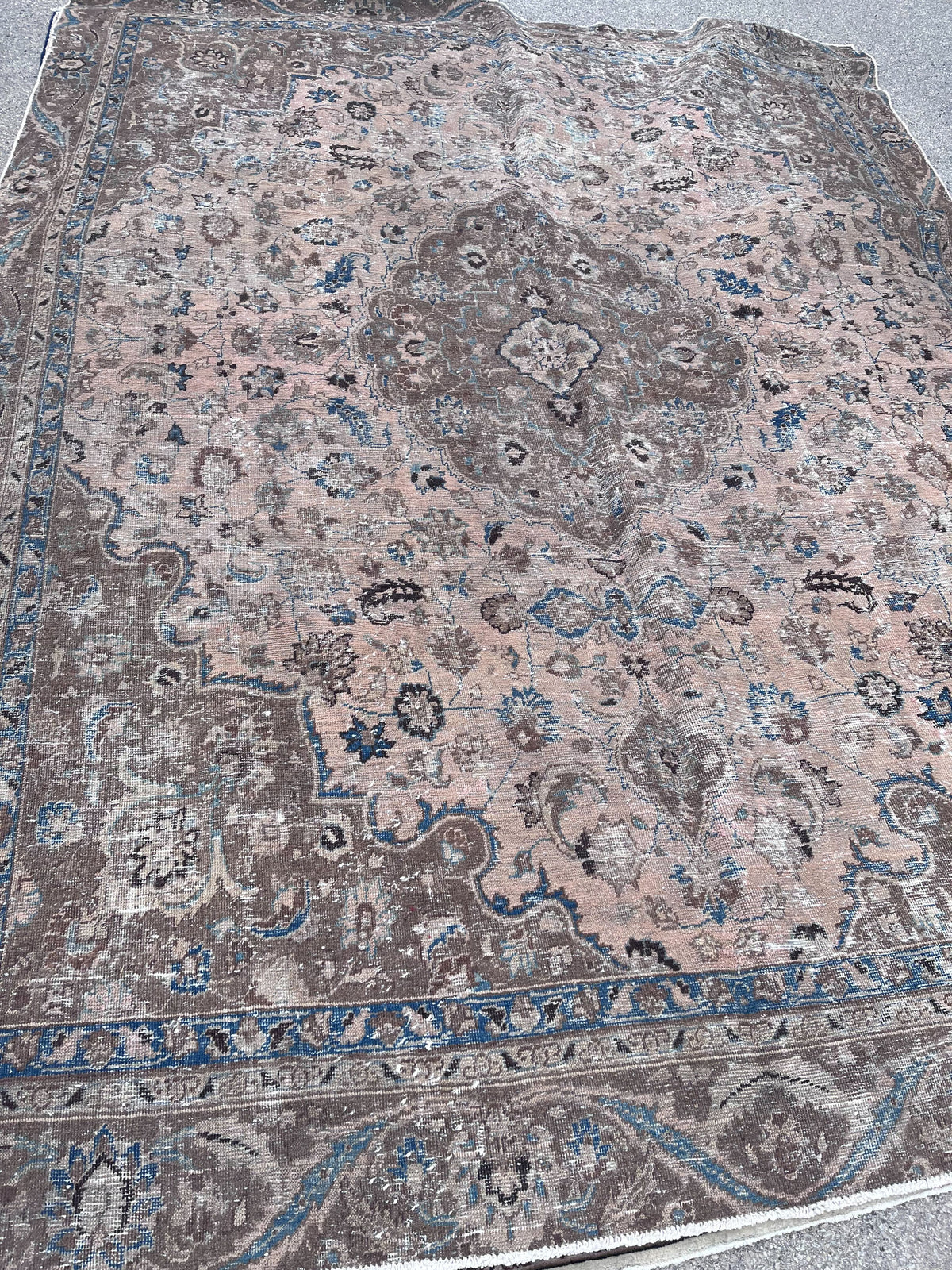 Item #766 9'3 x 11'7 Hand-Knotted Persain Tabriz Area Rug