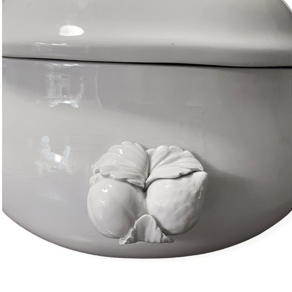 Item #752 Williams-Sonoma "Italian lemon" Lidded Soup Tureen